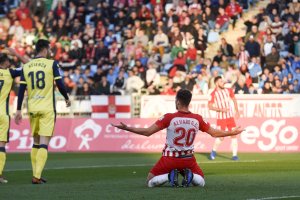 El número 20 del Almería hizo 20 goles y salió Pichichi de Segunda.