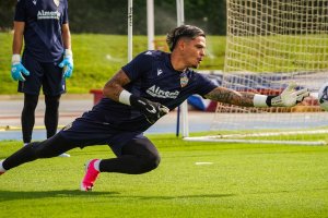 Bruno Iribarne se va de casa para buscar minutos en un Burgos que aspira a grandes metas esta temporada.