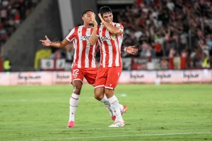 Bonini celebra con Chirino su gol al Eldense.