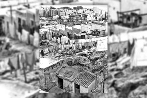 Los tendederos que se montaban a base de palos y cuerdas en el popular barrio de San Cristóbal, hoy desaparecido.