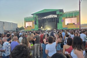 La buena música sonó desde la media tarde en el Recinto Ferial