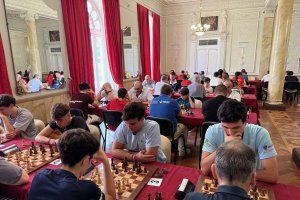 Ángel Serrano gana el 40º Open de Ajedrez del Círculo Mercantil, un clásico de la Feria Deportiva.
