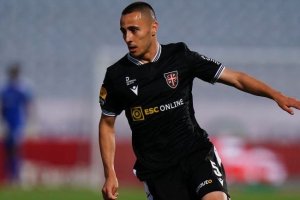 Lelo es un futbolista con experiencia en alta competición y tiene mercado.