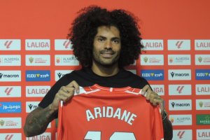 Aridane nunca pasó inadvertido en el Almería donde llegó para subirlo a Primera.