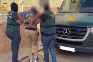Imagen de la detención difundida desde la Comandancia.