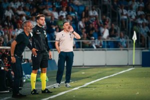 García Pimienta en Tenerife conoció al Almería fuera de casa.