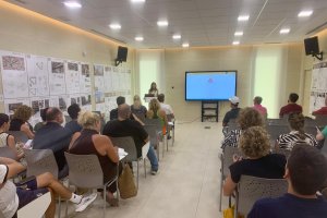 Presentación de la nueva plataforma digital para el mantenimiento de colegios en Almería.