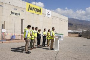 Visita a las obras de la desaladora en El Ejido.