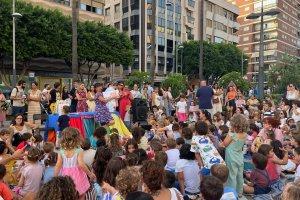 Celebración este pasado martes del aniversario de la tienda Serendipia en la Rambla.