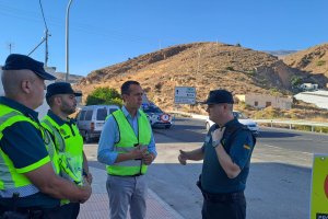 El subdelegado del Gobierno, José María Martín, visita Dalías.