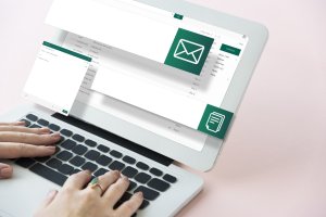 El crecimiento del comercio electrónico y la necesidad de controlar costes llevan a las pymes almerienses a revisar las plataformas con las que gestionan sus campañas.