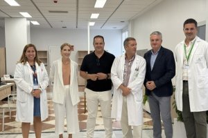 El delegado de Salud en su visita al Hospital de Poniente