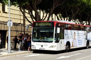El autobús conecta los principales puntos de actividad.