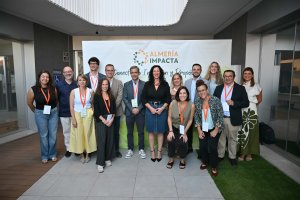 Foto de familia del encuentro Almería Impacta.