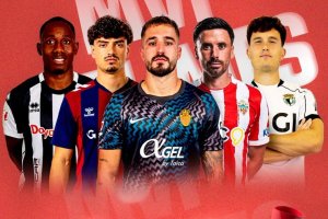 Los cinco futbolistas nominados a mejor futbolista de septiembre.