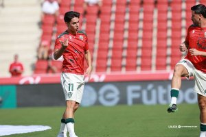 Arribas ha vuelto a sentirse futbolista y da carpetazo a un largo verano de rumores.
