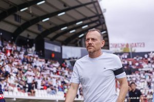 Alberto González en su último partido como entrenador del Albacate.