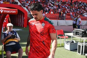 Álex Sola no jugó ni un minuto el sábado ante el Burgos.