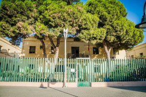 La mujer ha sido trasladada al Cuartel de la Guardia Civil de Roquetas, donde prestará declaración.