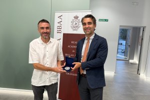 Joaquín Pérez de la Blanca y el ganador Olmo Calvo.