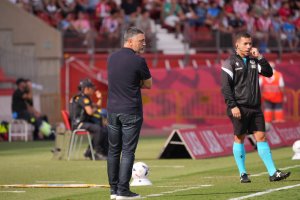 García Pimienta mira su obra siempre incompleta para un entrenador.