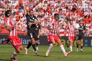 Álex Muñoz y Chumi compiten con máscara y no paran de ganar.