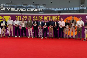 Representantes de los concesionarios y organización en el Centro Comercial Torrecárdenas para presentar CCT Motor.
