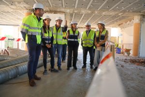 Visita a las obras de la nueva biblioteca.