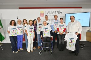 Foto de familia de la presentación de la carrera solidaria organizada por la Fundación Jesús Peregrín.