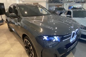 El nuevo X5 en las instalaciones de Huércal de Almería
