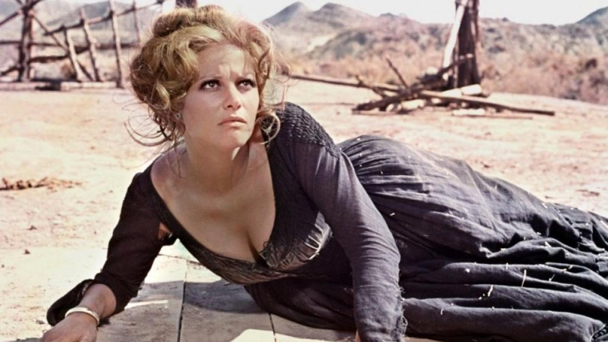 Claudia Cardinale, en una imagen de 'Hasta que llegó su hora', obra maestra de Sergio Leone rodada en parte en Almería.