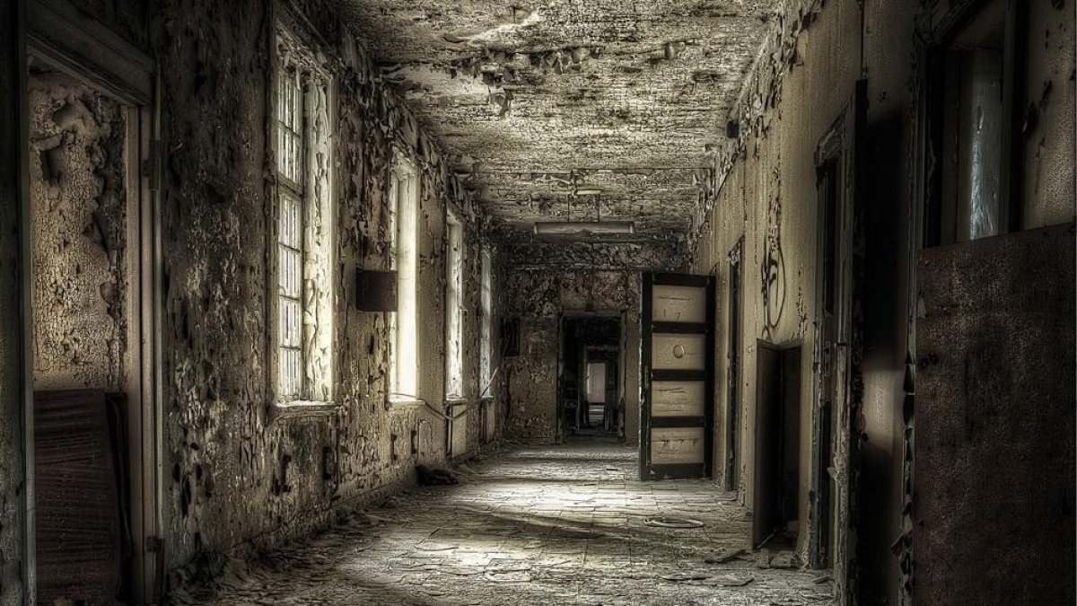 Recreación del Teatro Cervantes como pasaje del terror usada en la cartelería de Kuver.