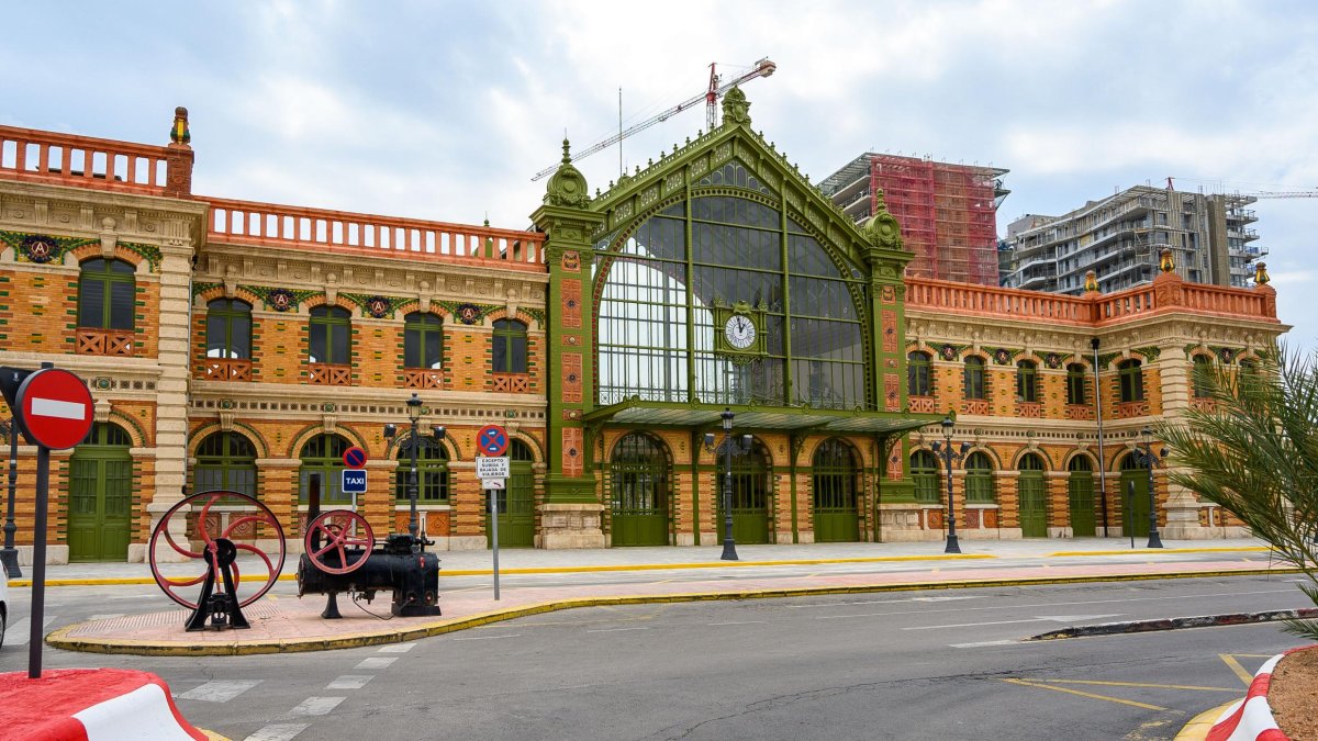 Antigua estación de tren de Almería.