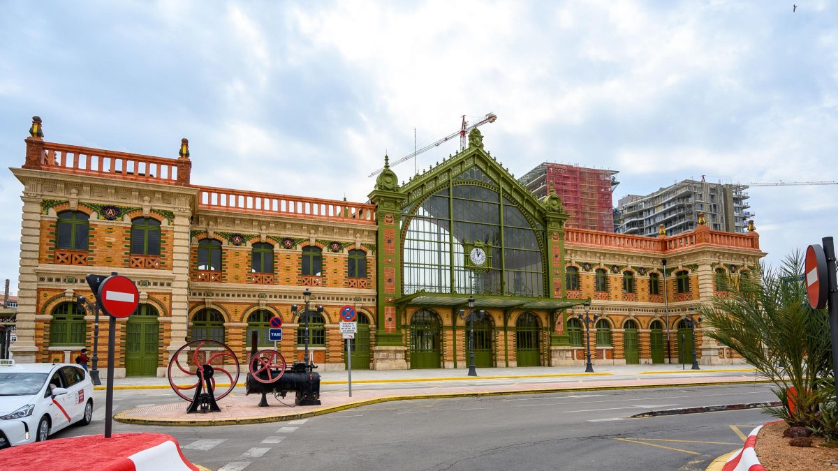 Antigua estación de tren de Almería.