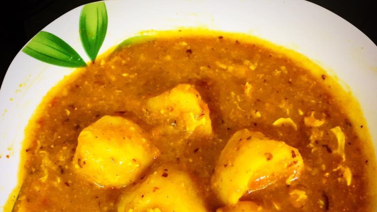 Patatas en ajopollo.