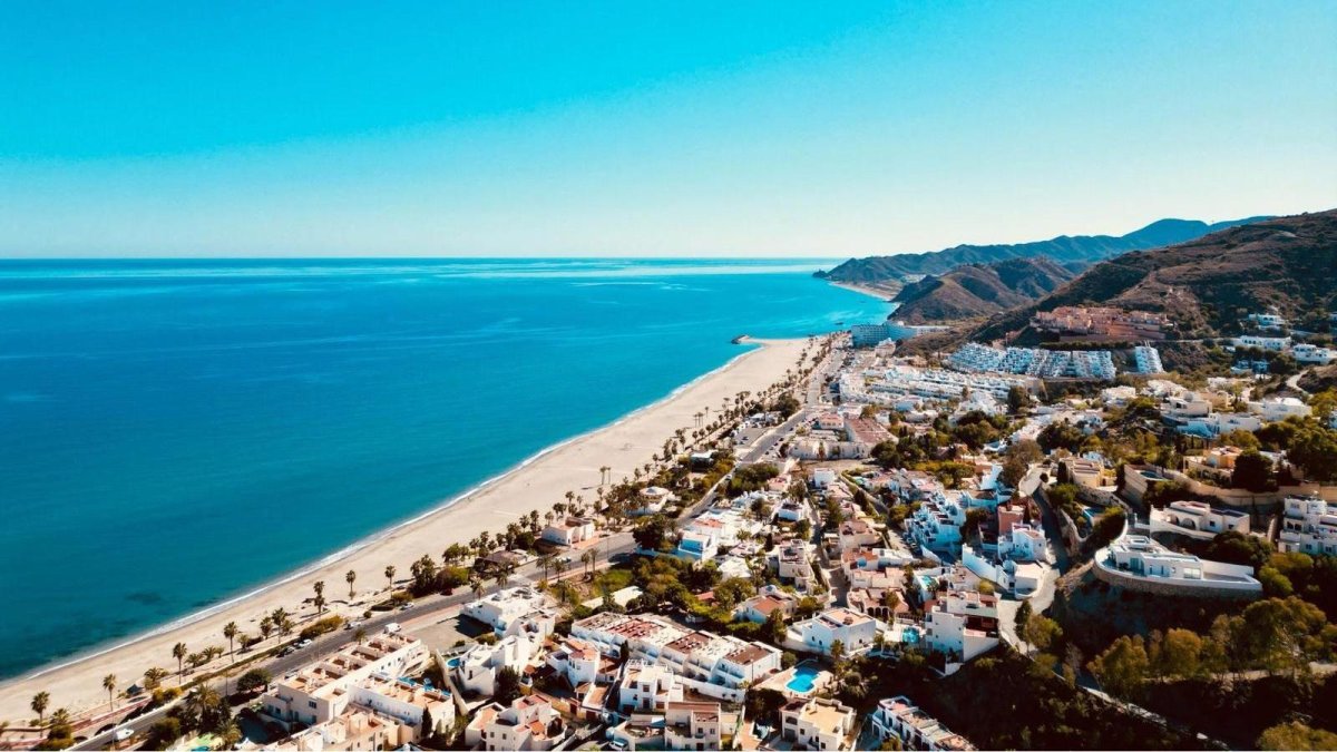 Vista general de parte de la costa mojaquera en una imagen de archivo.