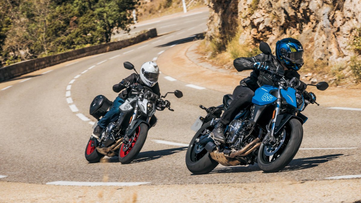 Imagen de archivo de participantes en una ruta motera.