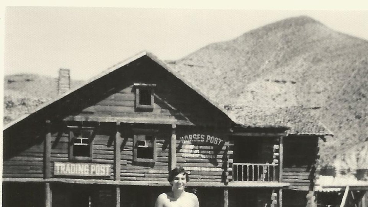 José Enrique Martínez Moya, frente al Rancho Leone en agosto de 1978.
