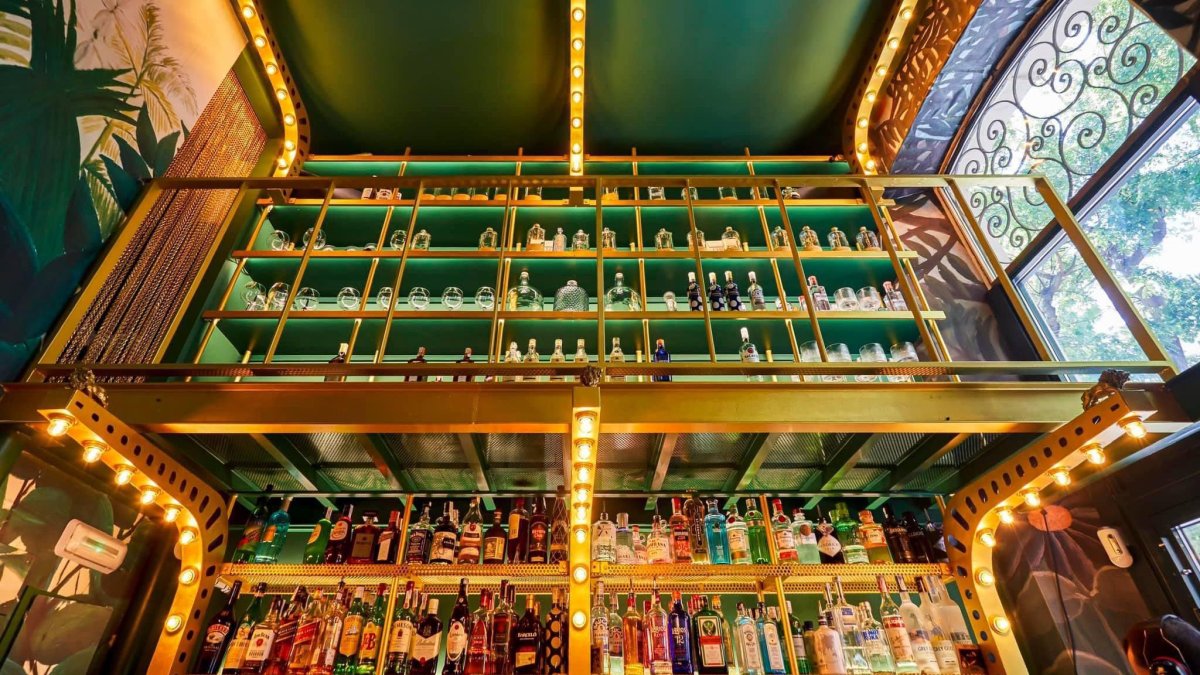 Vista de la espectacular decoración del local.