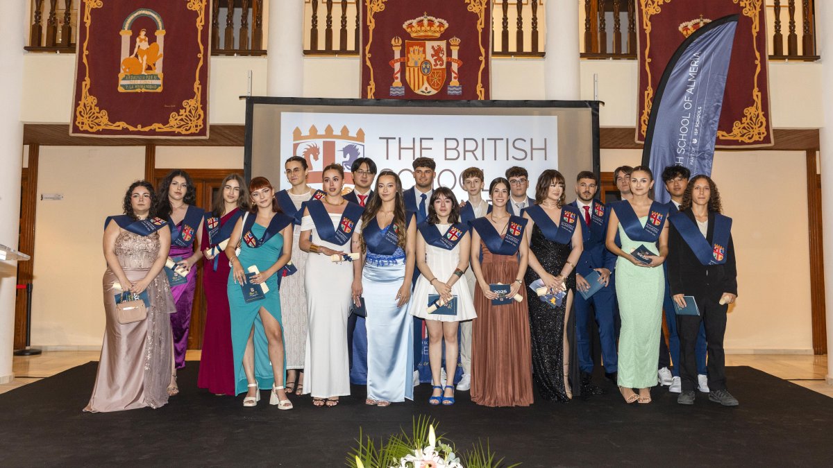 Los alumnos han llevado al colegio a lo más alto.