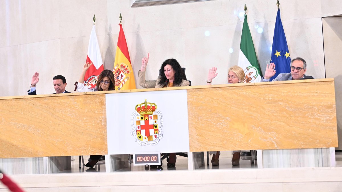 Mesa presidencial del plenario