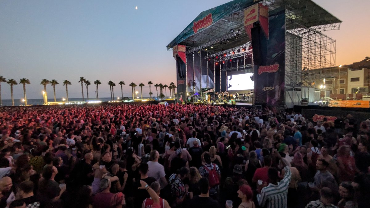 Vista general del público y escenario en la edición del 2025.