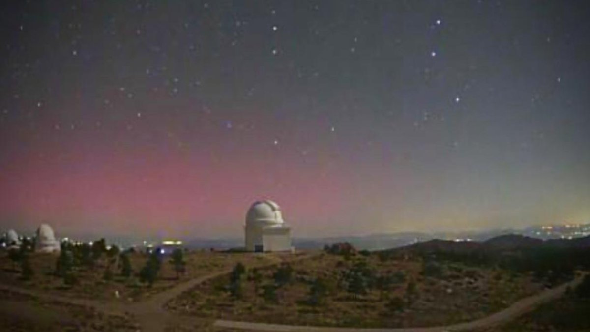 Aurora boreal registrada por la webcam del Observatorio Astronómico de Calar Alto.