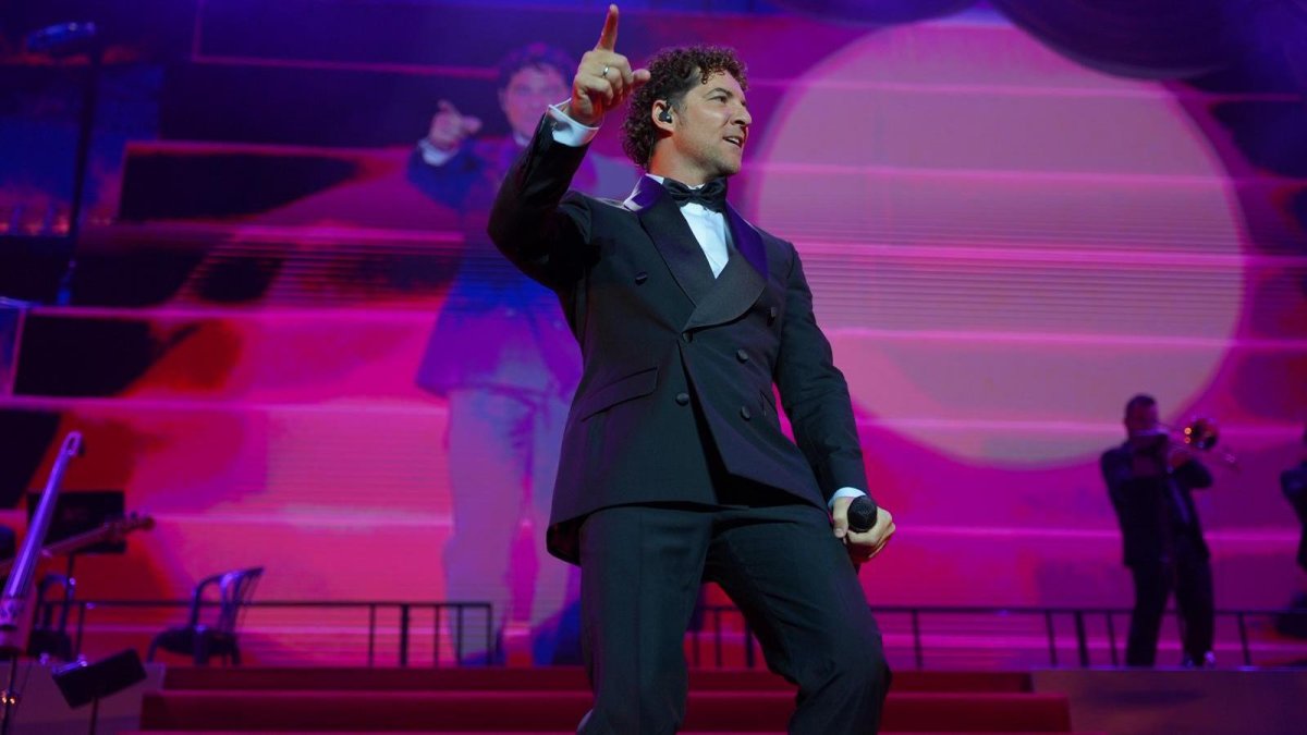 David Bisbal, durante su concierto navideño del pasado noviembre en la Plaza de Toros de Almería dentro del ciclo Siente La Plaza.