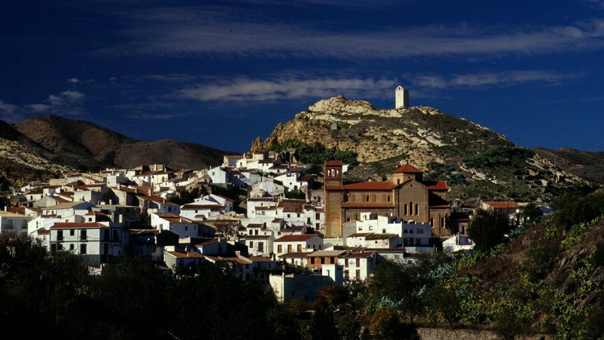 Vista general del pueblo de Lubrín.