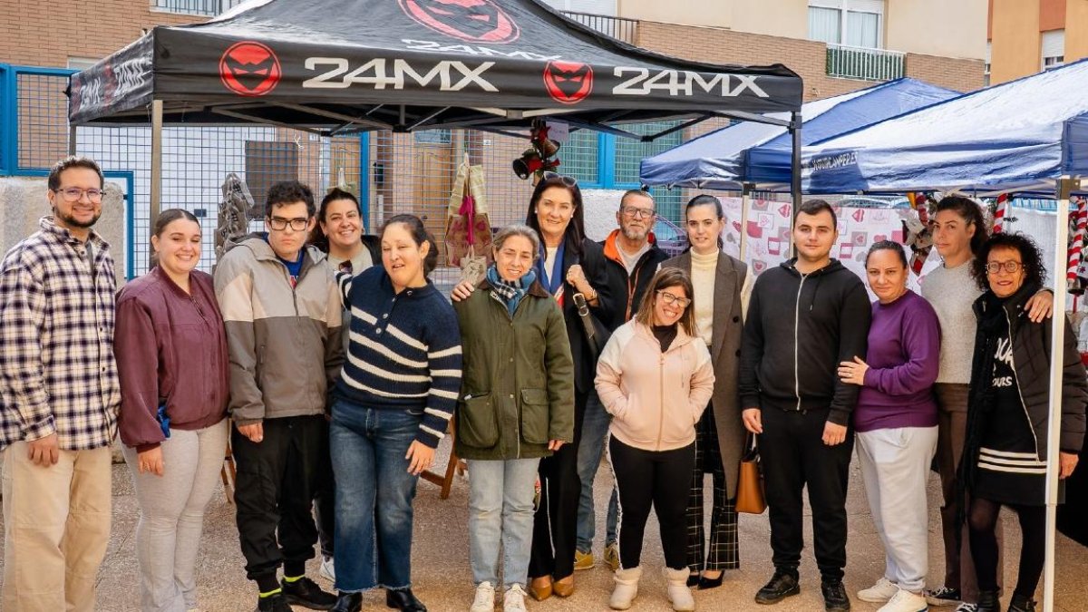 Mercadillo Navideño AIDA.