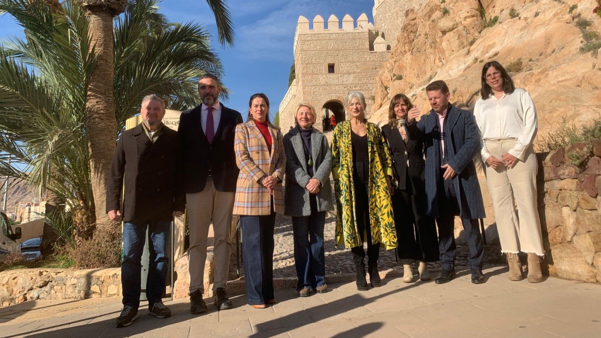 Visita de la consejera de Cultura y Deporte, Patricia del Pozo, a la Alcazaba