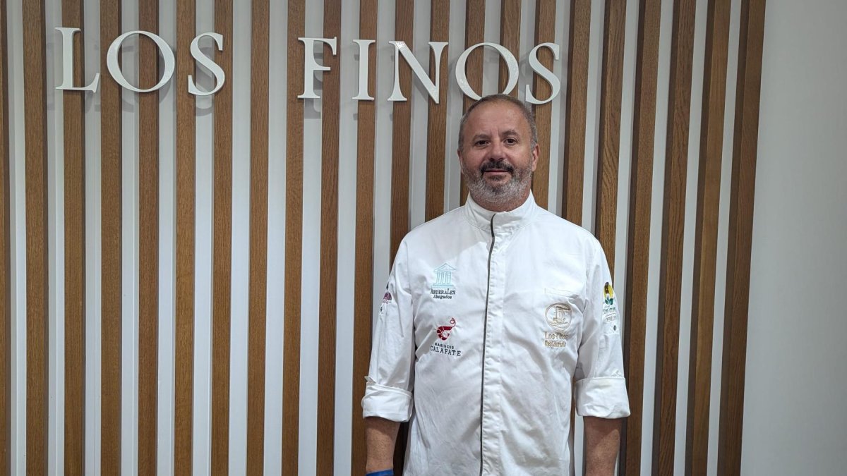 Carlos Linares de Los Finos, Adra.