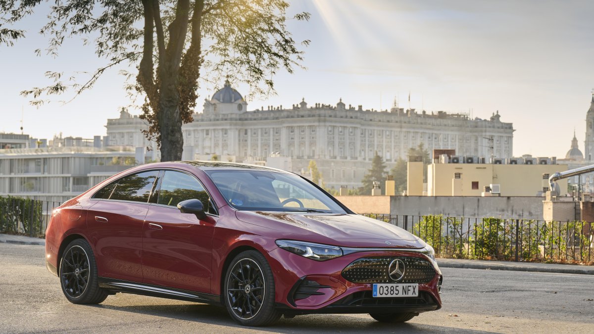 Más de 20.000 unidades corresponden a vehículos electrificados.