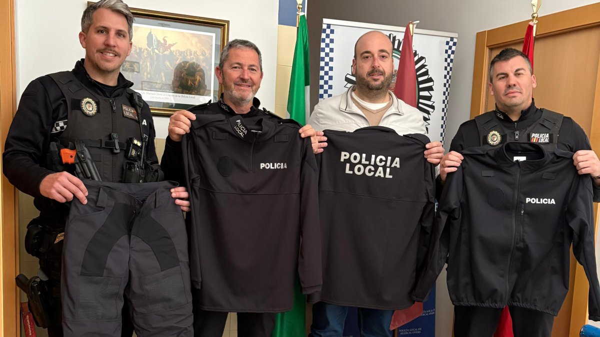 Nuevos uniformes para la Policía Local de Huércal-Overa.